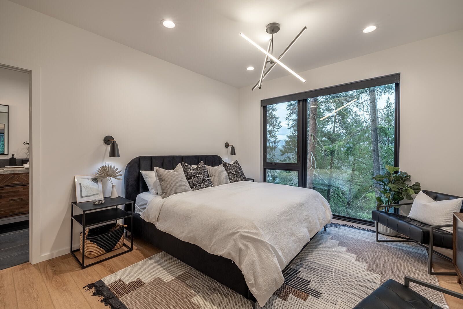 3 habitaciones, cuna de viaje, wifi gratis y ropa de cama 