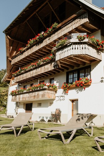 Jungbauernhof : appartement "Hof" avec vue sur la montagne, balcon et Wi-Fi