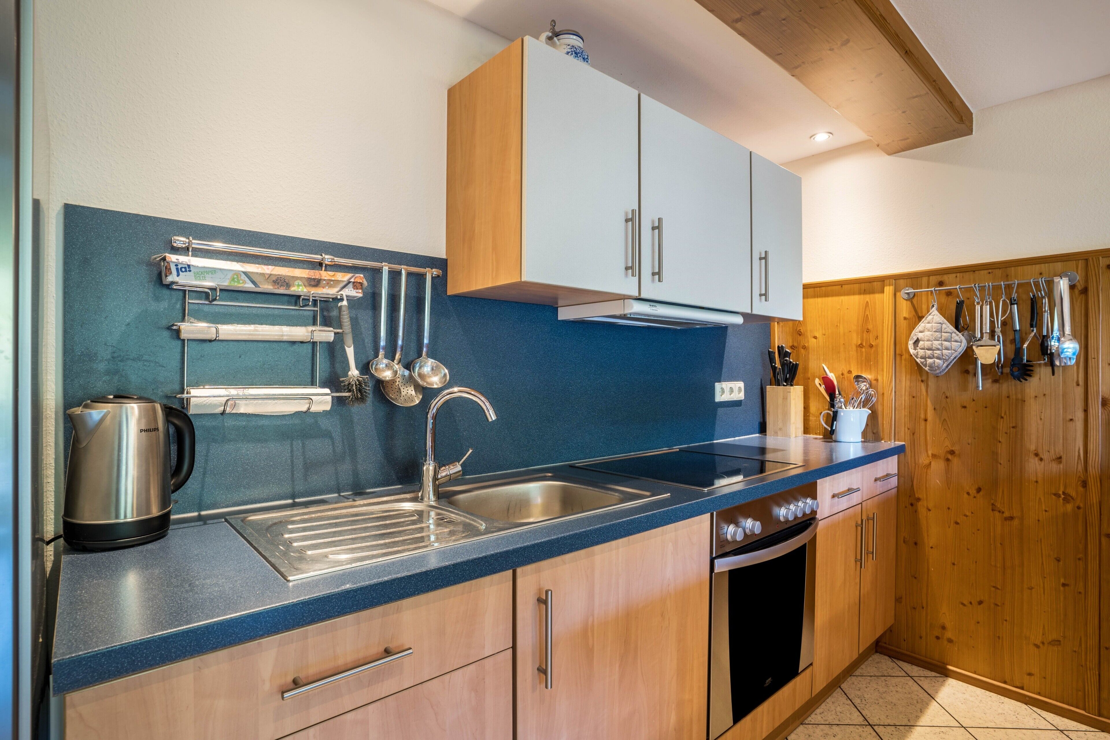 Refrigerador, horno, placa de cocina, lavavajillas