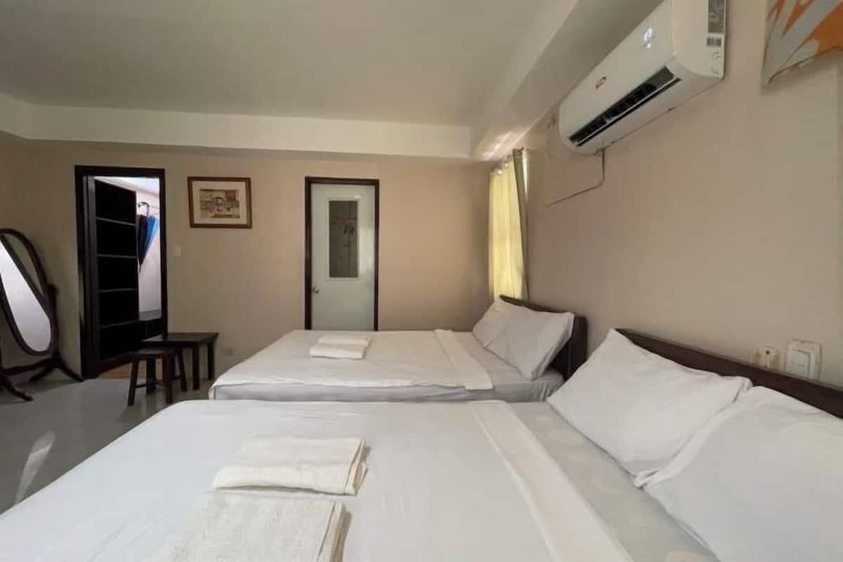 Bureau, Wi-Fi gratuit, draps fournis