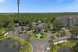 3 bedrooms - Amazing 3BD and 2BH 4 Miles From Disney (Kissimmee)