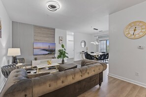 3 bedrooms - Amazing 3BD and 2BH 4 Miles From Disney (Kissimmee)