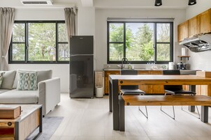 Deluxe Family Room | Free WiFi, bed sheets