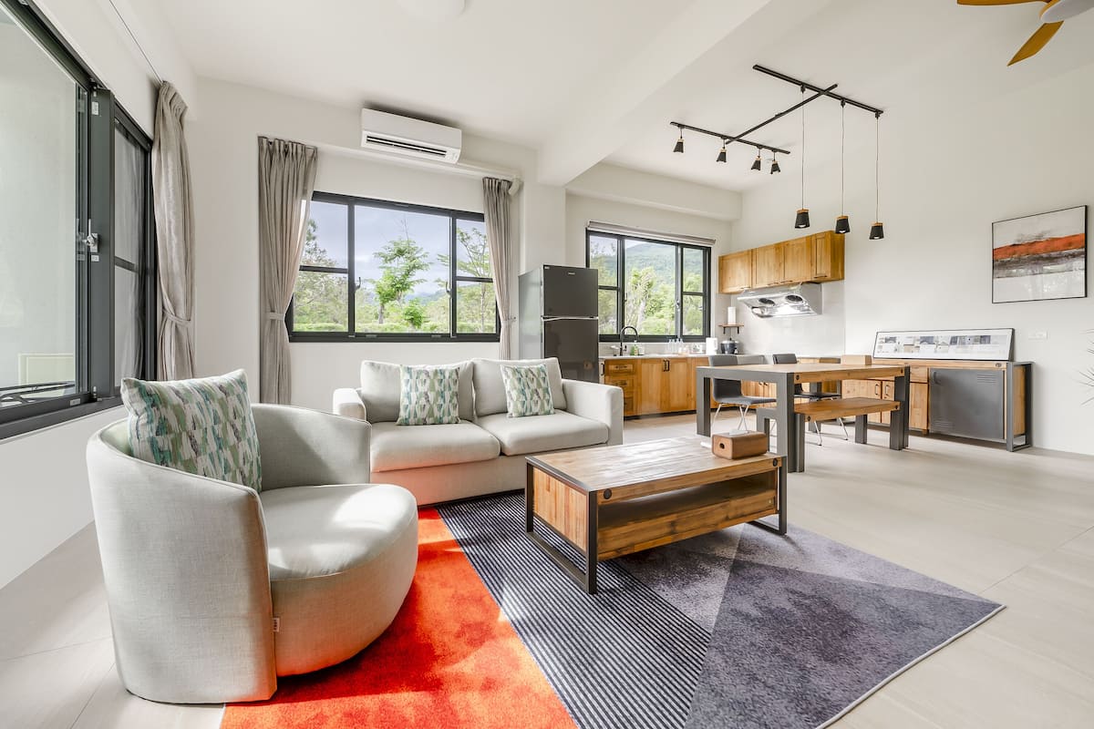 Deluxe Family Room | Free WiFi, bed sheets