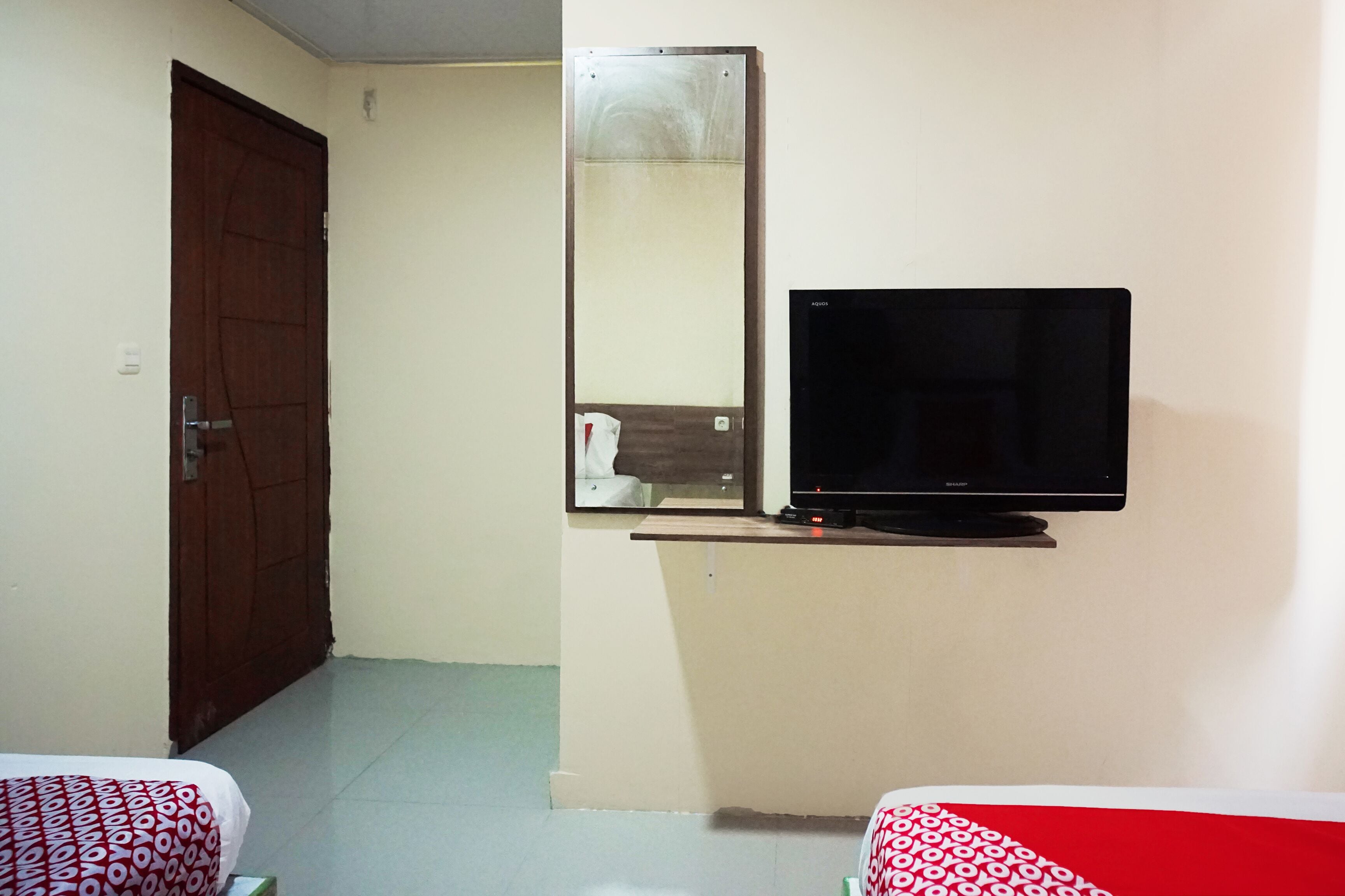 Photo - RedDoorz Syariah at D Niel Homestay Mandala Medan