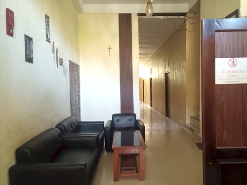 OYO 93073 Penginapan 69