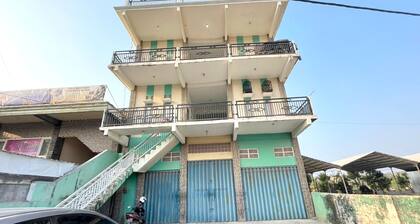 OYO Life 93075 Nova Jaya 2 Homestay Syariah