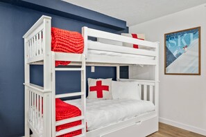 8 室のベッドルーム、アイロン / アイロン台、WiFi (無料)