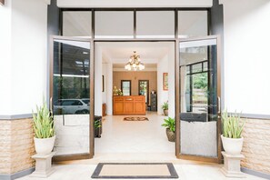 Property entrance - Sinergi Hotel Tretes (Prigen)