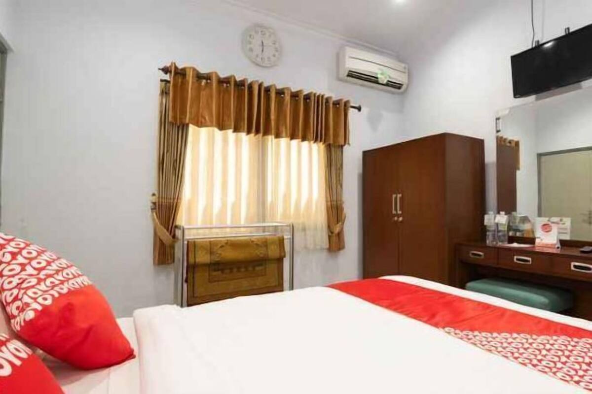 1 habitación, escritorio, wifi gratis y ropa de cama