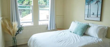 2 عدّة غرف نوم وواي فاي مجانًا وملاءات أسرّة