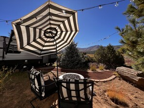 المنطقة المحيطة بالمنشأة