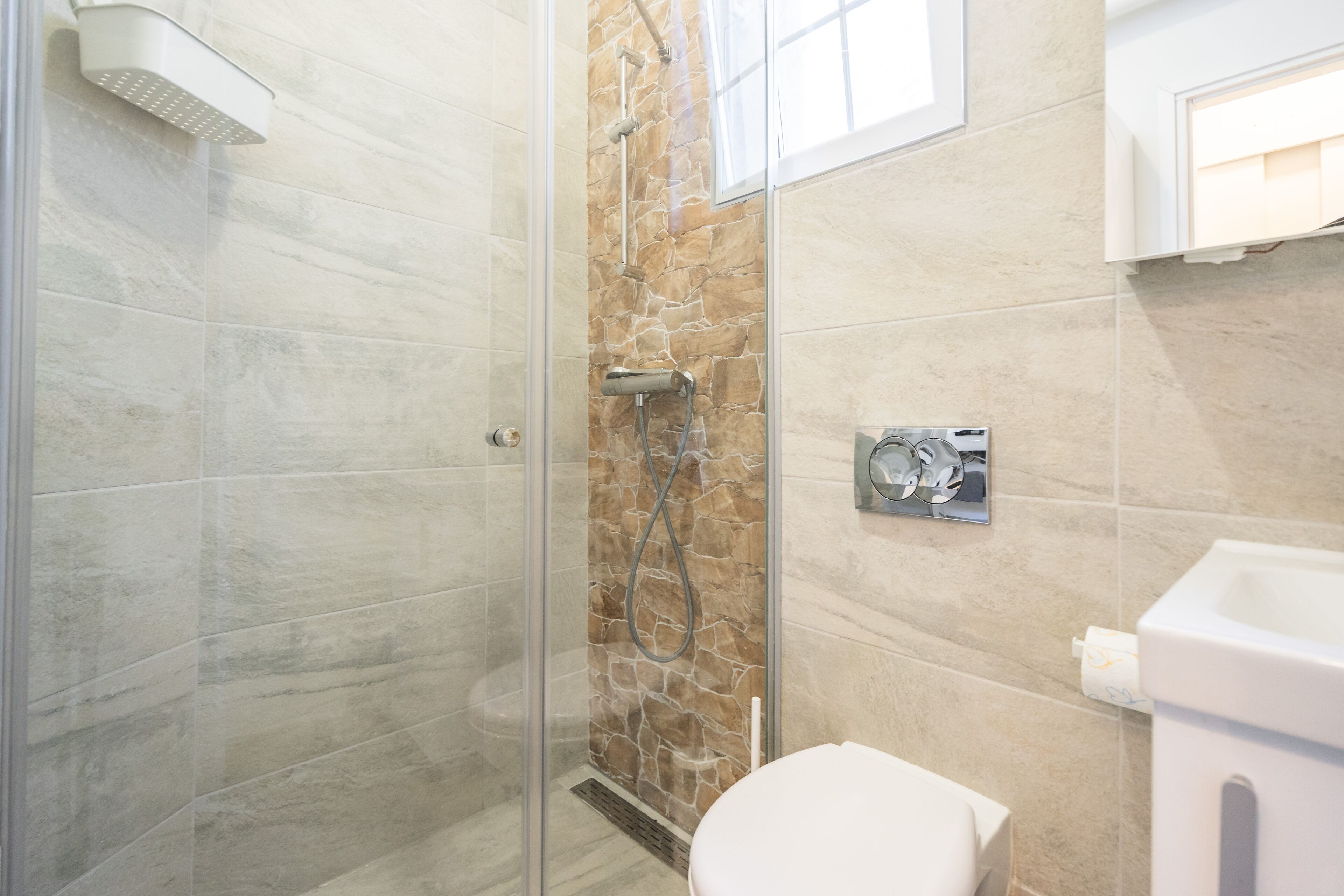 Comfort Apartment | Bathroom