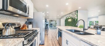 Sleeps 20 * 4,400 Sq Ft * Indoor Heated Pool