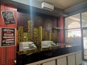 Quầy tiếp tân