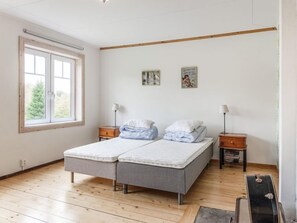 3 bedrooms