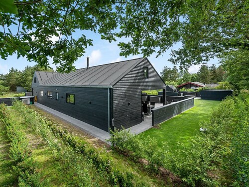 "Henrikke" - 500m to the fjord by Interhome