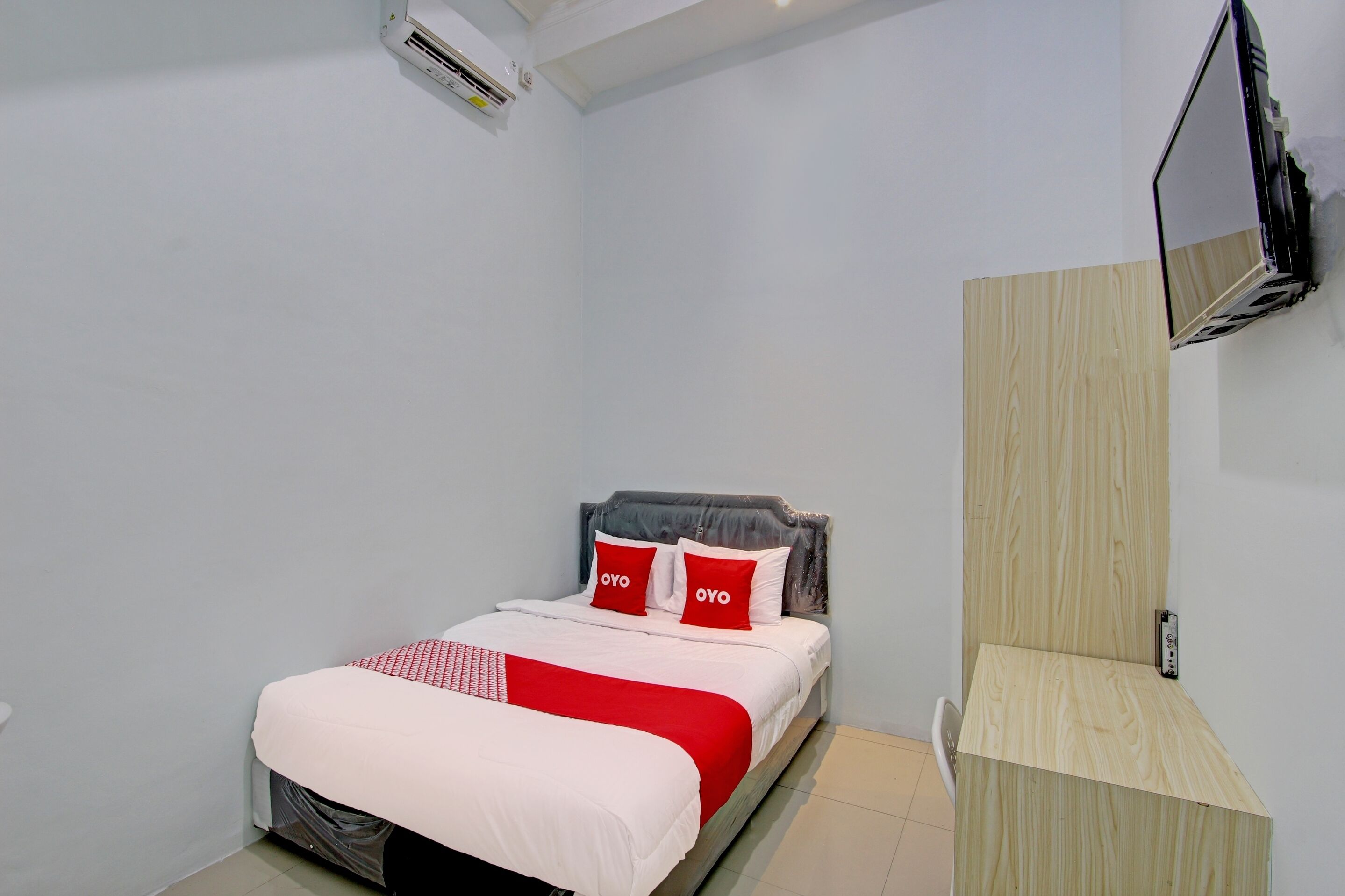 Standard Double Room | Desk, laptop workspace, free WiFi, bed sheets