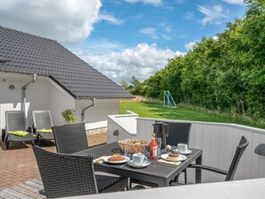 Outdoor dining - "Munder" - 1.2km to the fjord by Interhome (Hemmet)