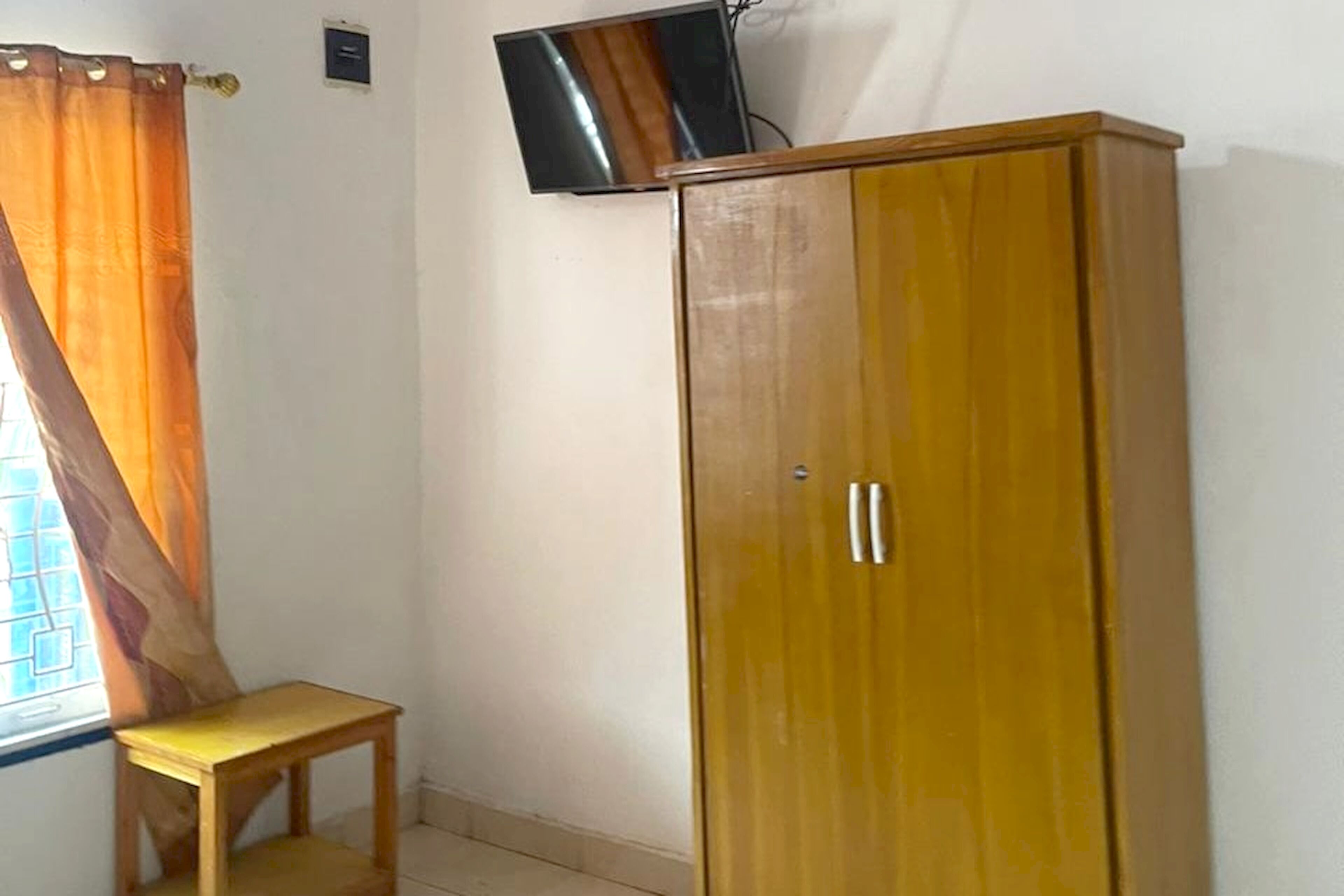 standard twin room | 1 bedroom, laptop workspace, free wifi, bed sheets