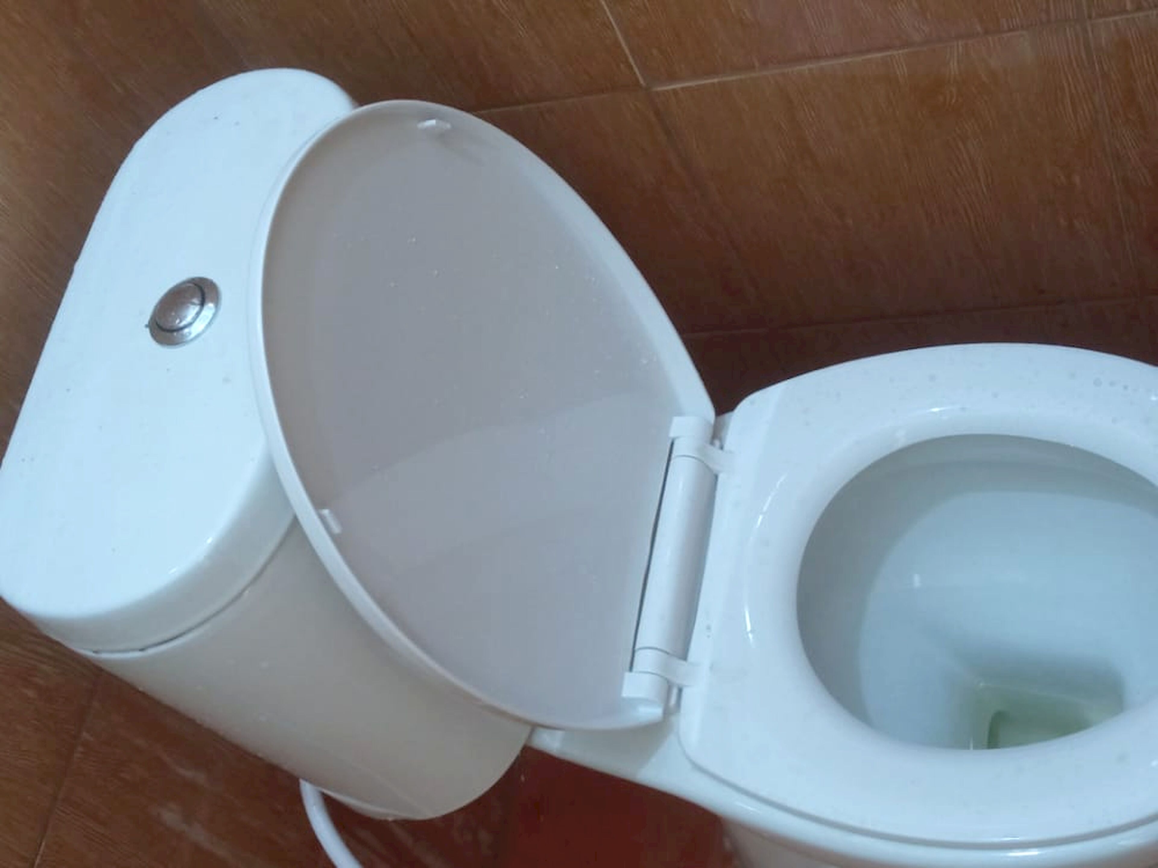 standard twin room | bathroom | shower, towels