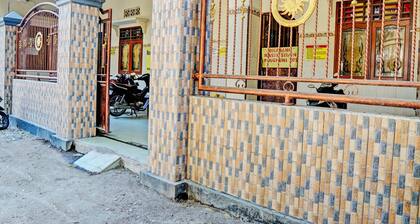 OYO 93107 Homestay H Syarif Syariah – Bandar Gresik