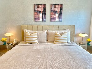 1 bedroom, desk, iron/ironing board, WiFi