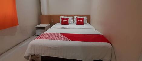 Habitación doble estándar | Escritorio, espacio para trabajar con laptop y wifi gratis