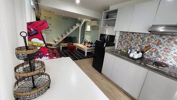 Fridge, microwave, stovetop, electric kettle