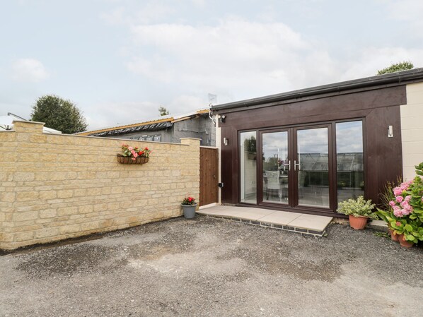 Cottage | Front of property