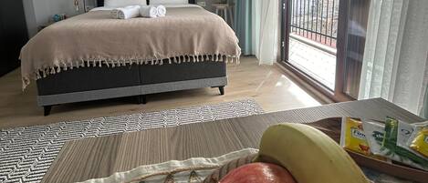 1 bedroom, in-room safe, iron/ironing board, free WiFi