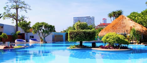 Bar à beira da piscina