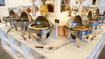 Free daily buffet breakfast