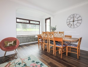 Cottage | Dining - Pine Lodge (Colwyn Bay)