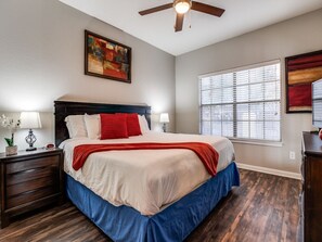 2 Schlafzimmer, Bügeleisen/Bügelbrett, Reisekinderbett, WLAN