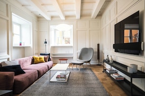 Villa, Multiple Bedrooms, Smoking, Balcony | Living area