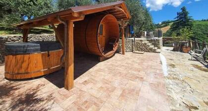 Vacation Home "Re Piano I Fiori" with Balcony, Shared Pool & Wi-Fi
