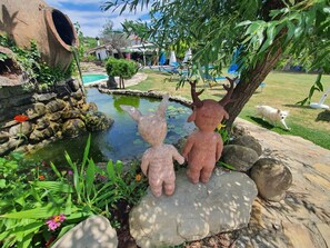 تفاصيل الفندق من الخارج