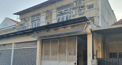 OYO 93114 Salak Homestay Syariah