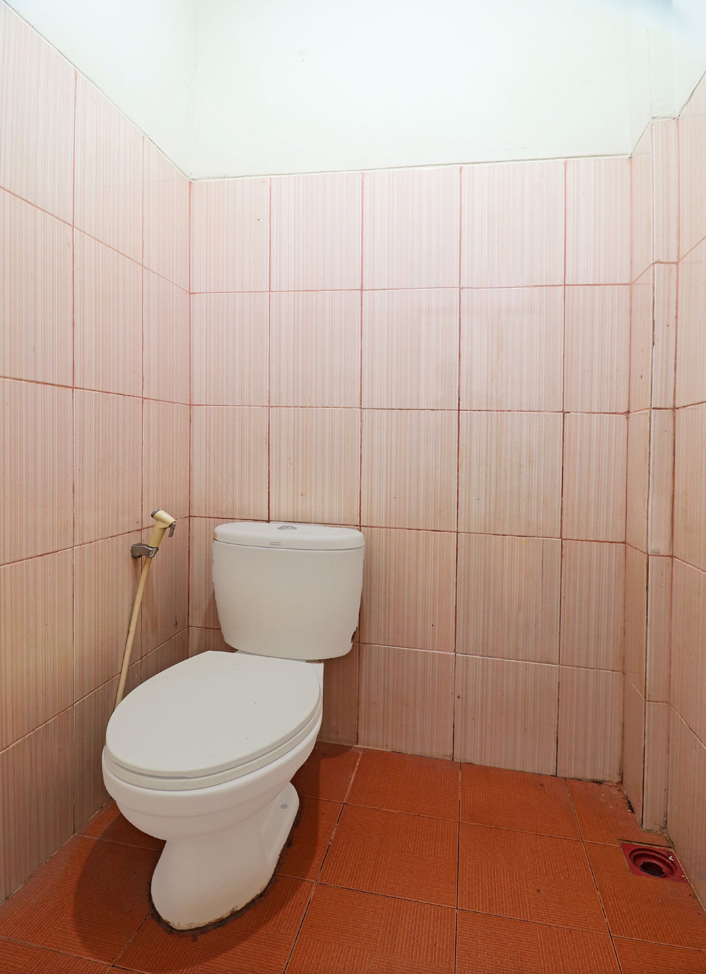 Double Room | Bathroom | Shower, towels, toilet paper