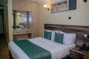 筆電工作空間、遮光布/窗簾、隔音、免費無線上網