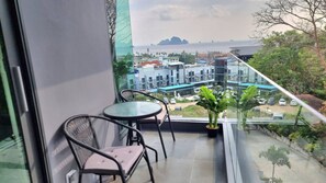 Appartement, 1 chambre, accessible aux personnes à mobilité réduite, balcon | Restauration en plein air