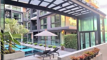 Apartment, 1 Bedroom, Accessible, Balcony | Pool | Outdoor pool