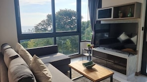 Apartment, 1 Bedroom, Accessible, Balcony | Living area