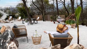 Biệt thự, 3 phòng ngủ, hút thuốc, hồ bơi riêng | Bãi biển