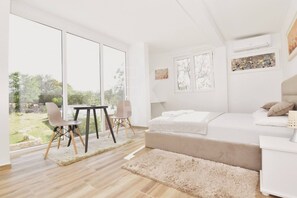 别墅, 3 间卧室, 吸烟房, 私人游泳池 | 3 多间卧室、隔音