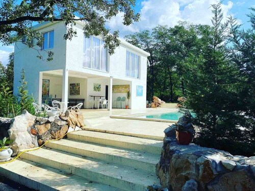 The Rock Star's Villa With Private Pool And Beach