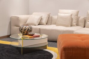 ロビー応接スペース