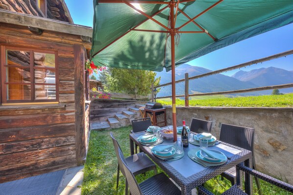 Outdoor dining - Chalet Sciachilo’ Ski In-Ski Out 10m (Livigno)