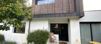 Maison D'architecte Décorée Avec Soin. Au Calme et Bien Équipée